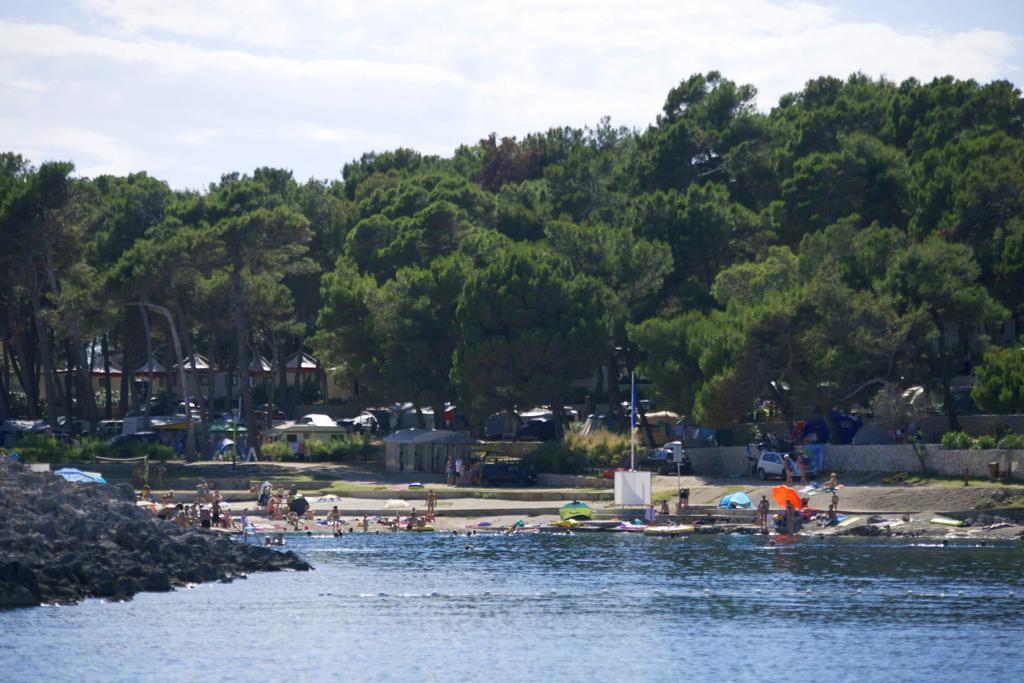 Camping Village Poljana Мали-Лошинь Экстерьер фото